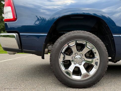 Used 2019 RAM 1500 Big Horn AWD/4WD image 9