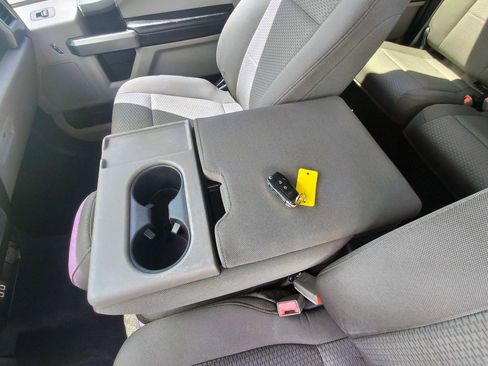 Used 2019 Ford F150 XLT w/ Equipment Group 301A Mid image 13