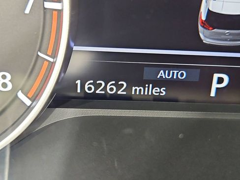 Certified 2025 Nissan Rogue SV AWD/4WD image 16