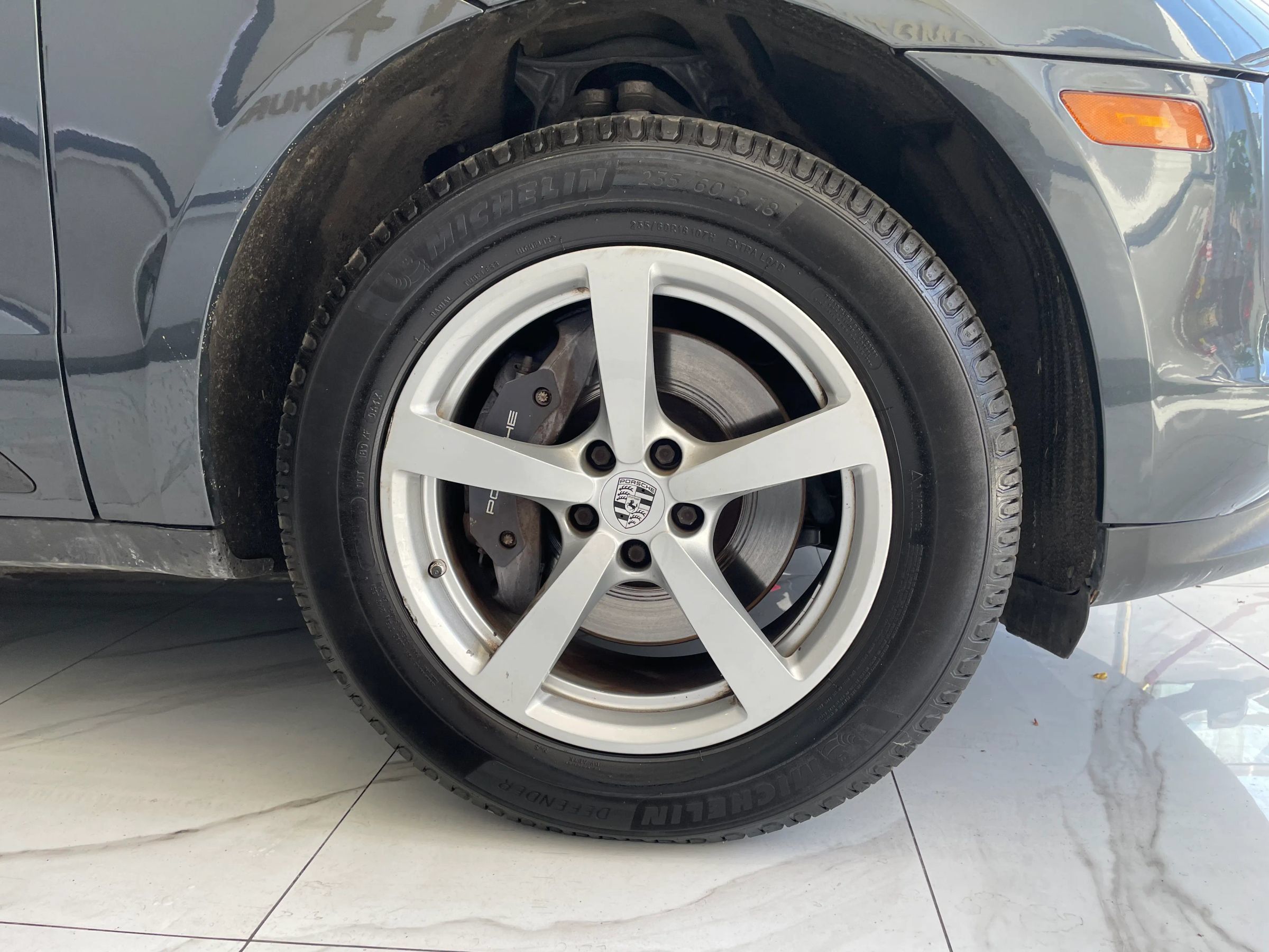 Used 2021 Porsche Macan AWD/4WD image 28