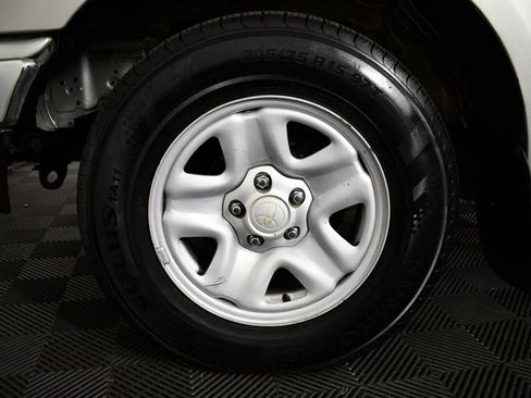 Used 2003 Toyota Tacoma 2WD Xtracab image 32