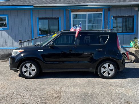 Used 2016 Kia Soul FWD image 9