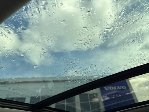 Certified 2025 Volvo XC90 B6 Plus image 23