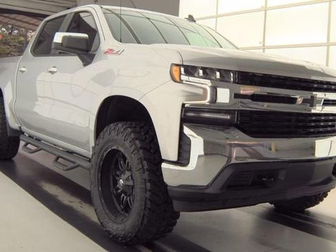 Used 2019 Chevrolet Silverado 1500 LT w/ All-Star Edition image 3