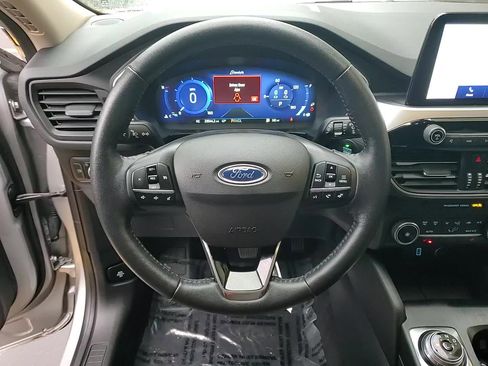 Used 2020 Ford Escape SE Sport image 13
