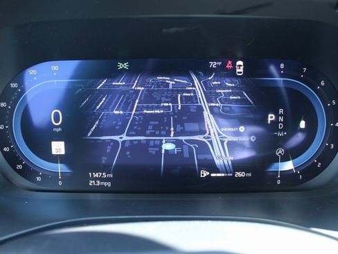 Used 2025 Volvo XC60 B5 Plus image 26