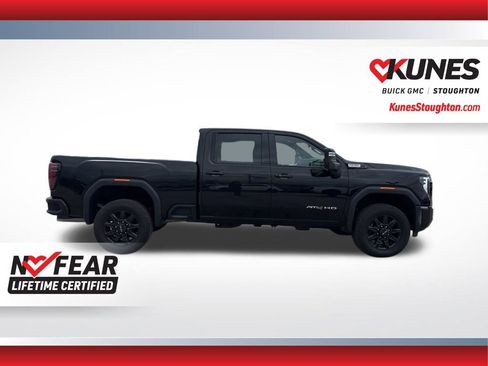 Used 2025 GMC Sierra 2500 AT4 image 16
