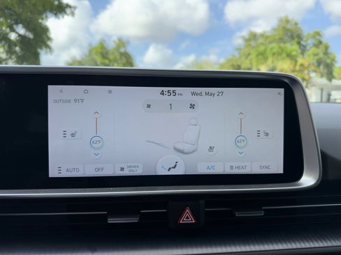 Used 2024 Hyundai Ioniq 6 SE RWD image 45