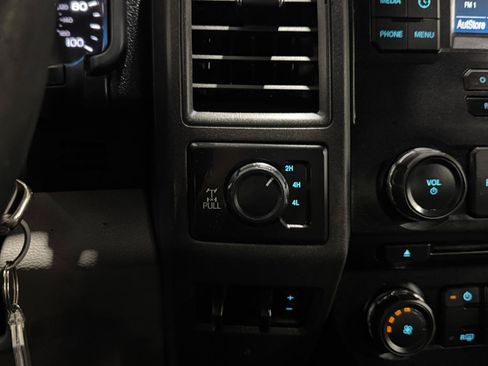 Used 2018 Ford F250 XL w/ Power Equipment Group AWD/4WD image 28