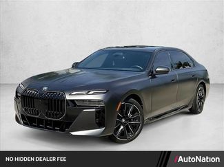 Used 2024 BMW 760i xDrive w/ Luxury Rear Seating Package AWD/4WD video 1