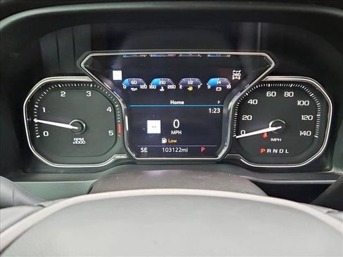 Used 2022 GMC Sierra 2500 AT4 w/ AT4 Preferred Package AWD/4WD image 16