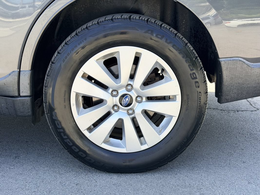 Used 2018 Subaru Outback 2.5i Premium AWD/4WD image 28