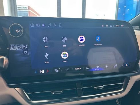 New 2026 Chevrolet Equinox EV LT image 23