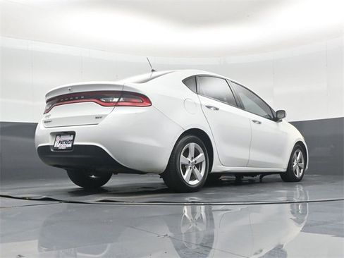 Used 2015 Dodge Dart SXT image 40