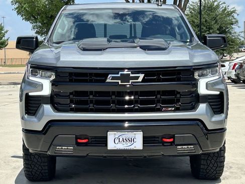 Used 2025 Chevrolet Silverado 1500 LT Trail Boss w/ Convenience Package II AWD/4WD image 9