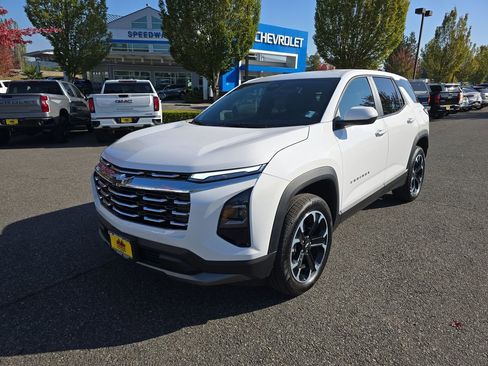 New 2026 Chevrolet Equinox LT w/ Convenience Package II image 1