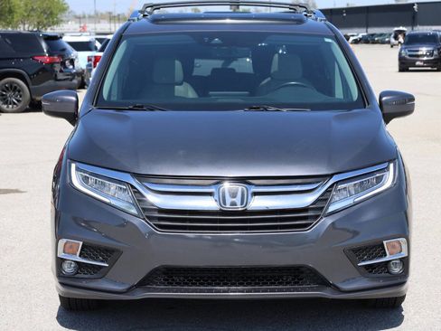 Used 2019 Honda Odyssey Elite image 2