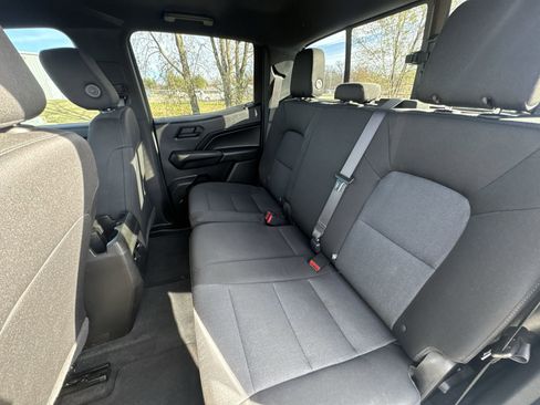 Used 2023 Chevrolet Colorado Trail Boss w/ Technology Package image 22