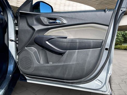 New 2026 Chevrolet Trax ACTIV w/ Sunroof Package image 13