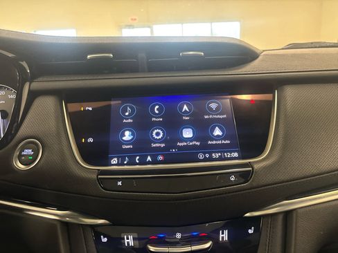 Used 2025 Cadillac XT5 Premium Luxury AWD/4WD image 36