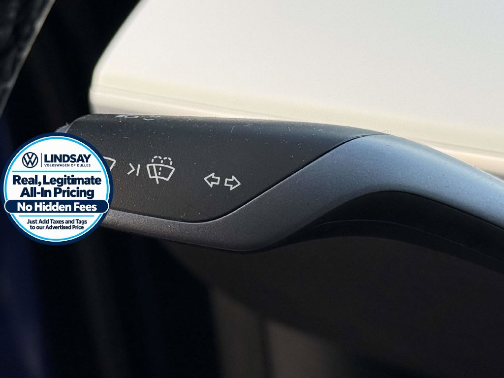 Used 2022 Tesla Model Y Long Range AWD/4WD image 27
