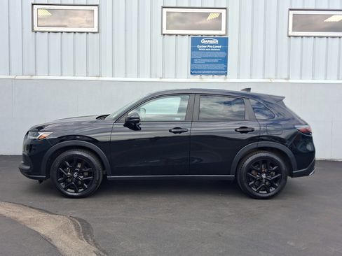 Used 2024 Honda HR-V Sport image 2