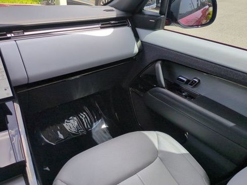 Used 2024 Land Rover Range Rover Sport Dynamic SE AWD/4WD image 15