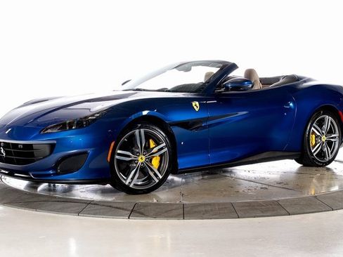 Used 2019 Ferrari Portofino image 1