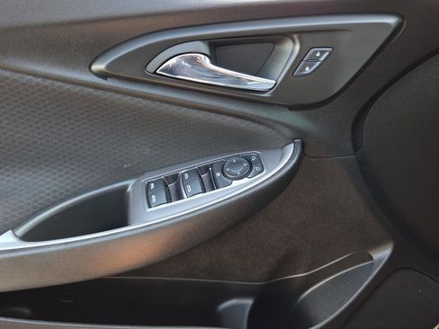 Used 2025 Chevrolet Malibu RS FWD image 27