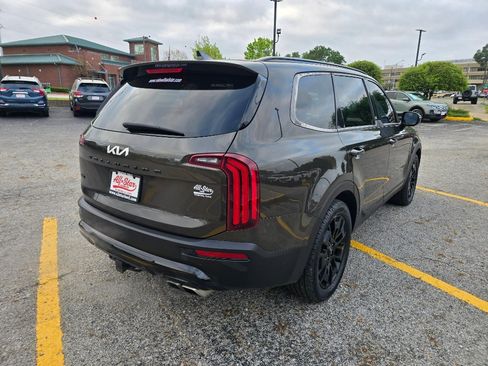 Used 2022 Kia Telluride SX w/ Nightfall Edition Package image 5