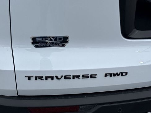 New 2026 Chevrolet Traverse Z71 w/ Enhanced Driving Package AWD/4WD image 33