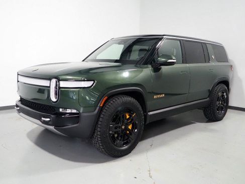 Used 2024 Rivian R1S Adventure AWD/4WD image 87