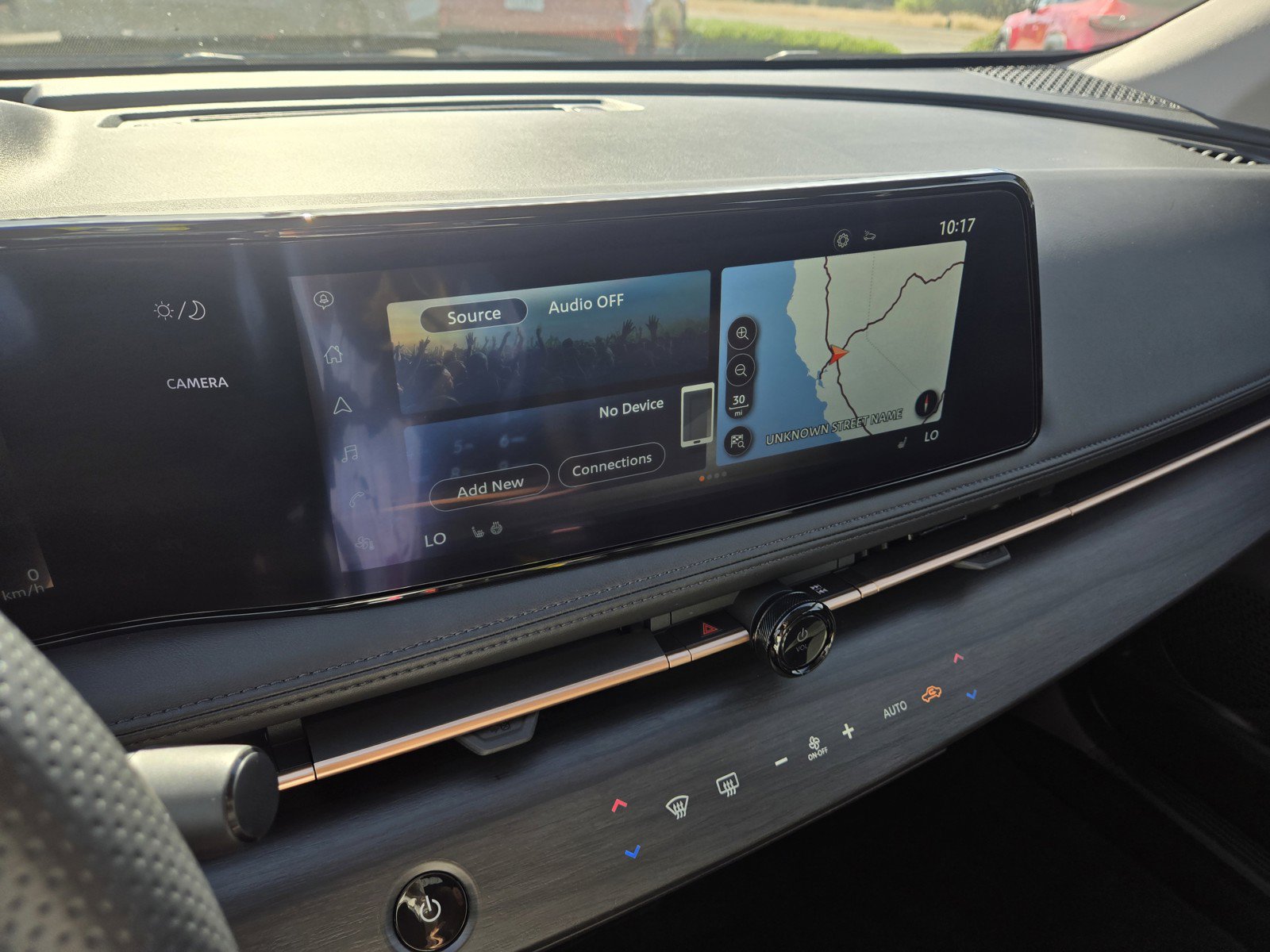 Certified 2024 Nissan Ariya FWD image 18