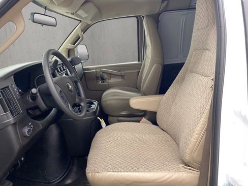 New 2025 Chevrolet Express 2500 image 12