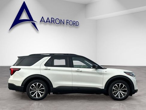 New 2025 Ford Explorer ST-Line w/ Premium Package image 7