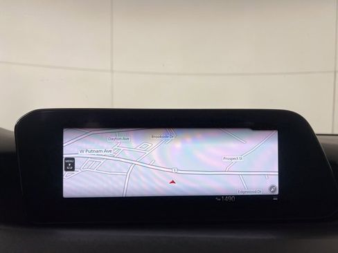 Used 2022 MAZDA MAZDA3 s image 23