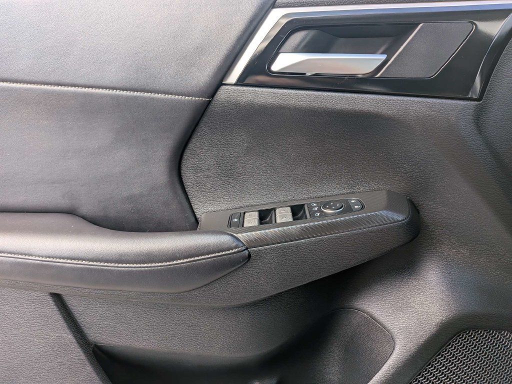 Used 2024 Mitsubishi Outlander SE AWD/4WD image 33