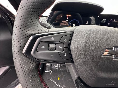 New 2026 Chevrolet Trax RS w/ Sunroof Package FWD image 18