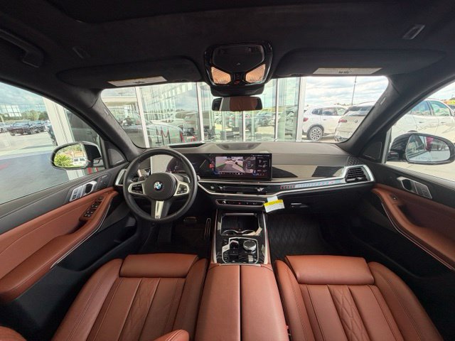 Used 2026 BMW X7 xDrive40i w/ M Sport Package AWD/4WD image 30