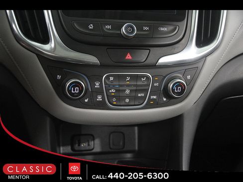 Used 2018 Chevrolet Equinox Premier AWD/4WD image 14