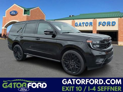 New 2026 Ford Expedition Platinum image 1