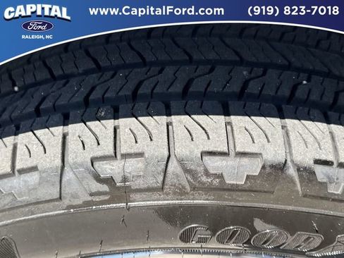 Certified 2025 Ford Maverick Lariat AWD/4WD image 14