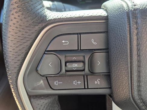 Used 2025 Toyota Tacoma TRD Off-Road AWD/4WD image 31