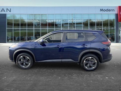 Certified 2025 Nissan Rogue SV AWD/4WD image 8