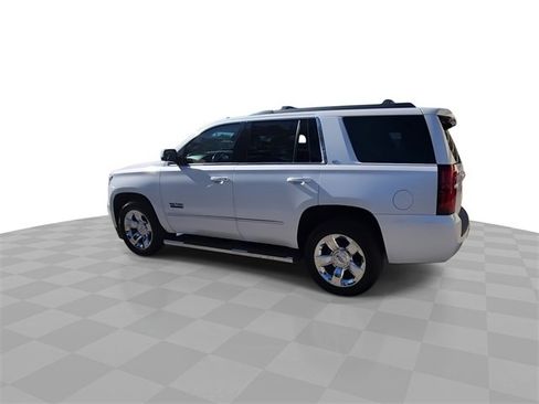 Used 2019 Chevrolet Tahoe LT w/ LT Signature Package image 6