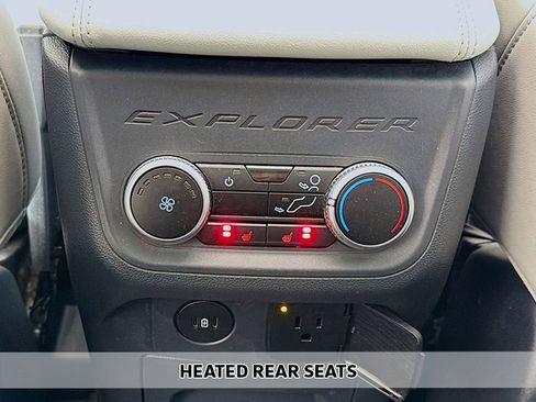 Used 2025 Ford Explorer Platinum w/ Ultimate Package AWD/4WD image 10