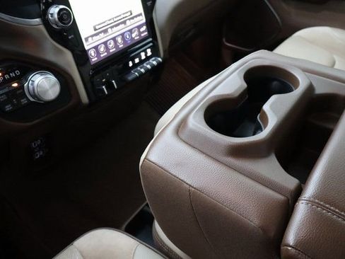 Used 2019 RAM 1500 Laramie image 27