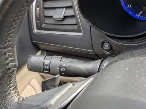 Used 2018 Subaru Legacy 2.5i Limited image 22