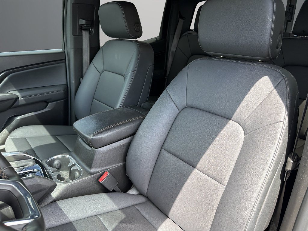 Used 2024 GMC Canyon Elevation w/ Elevation Premium Package AWD/4WD image 13