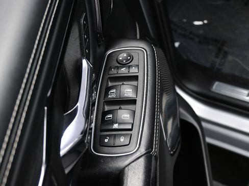 Used 2022 RAM 1500 Limited AWD/4WD image 10